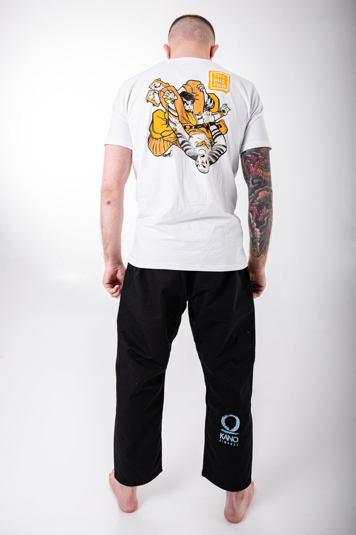 T-SHIRT KANO SANKAKUJIME FLASH JAPAN BIANCA versione arancione