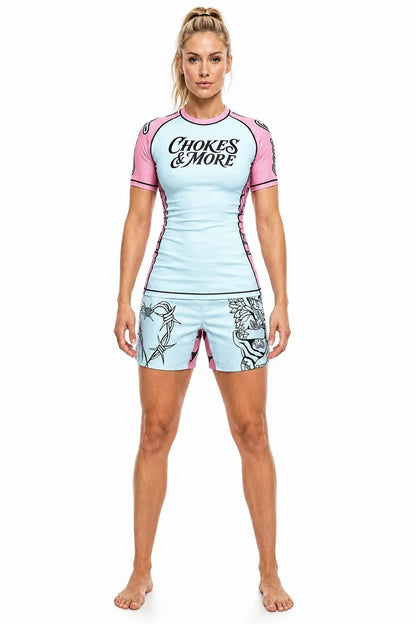 Chokes & More Stay True no-gi set, women's fit, front